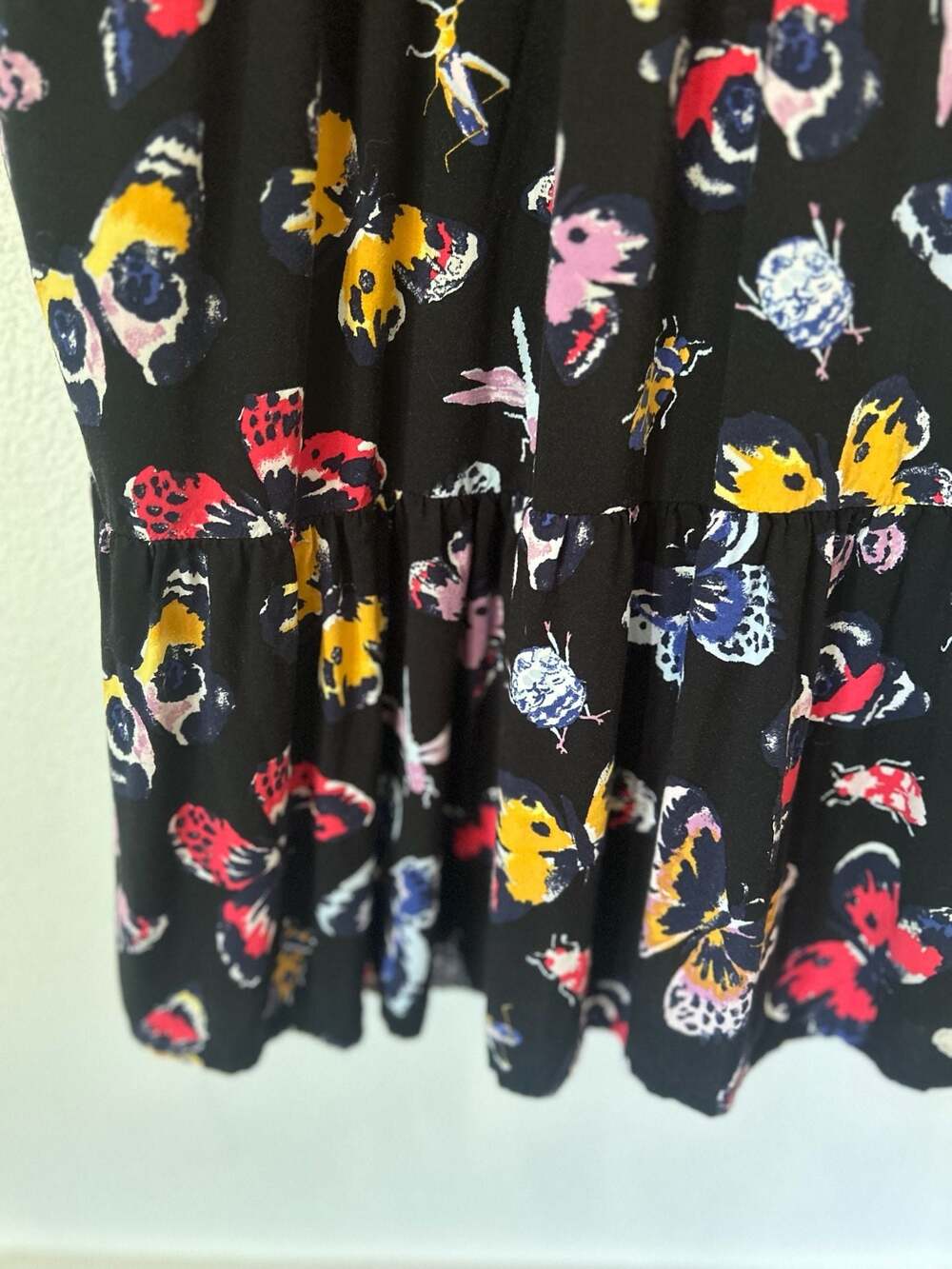 Old Navy V-Neck Tiered Mini Dress Black Butterfly & Insect Print, Large - Picture 8 of 8